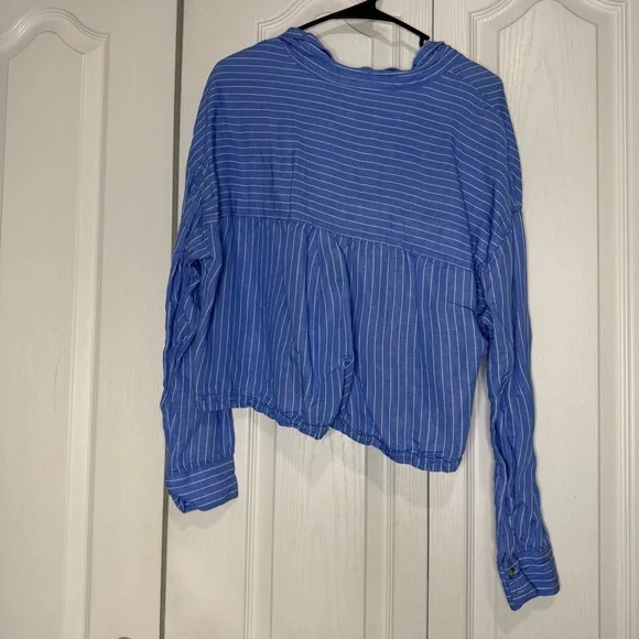 Rachel Zoe Blue and White Striped Shirt (Box B) - Picture 5 of 5
